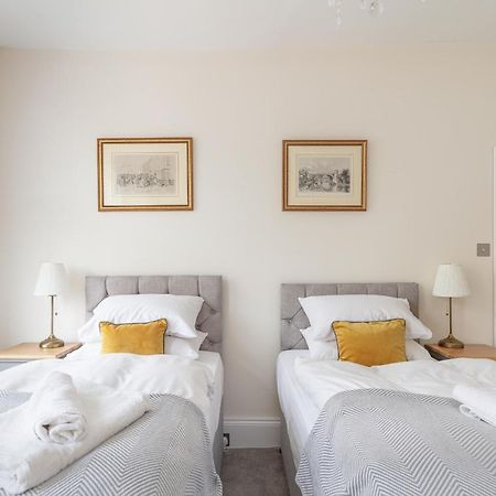 5 Bedroom Magnificent Georgian Townhouse- City Centre Μπαθ Εξωτερικό φωτογραφία