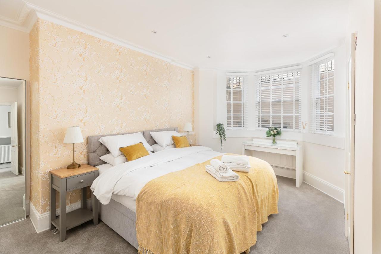 5 Bedroom Magnificent Georgian Townhouse- City Centre Μπαθ Εξωτερικό φωτογραφία