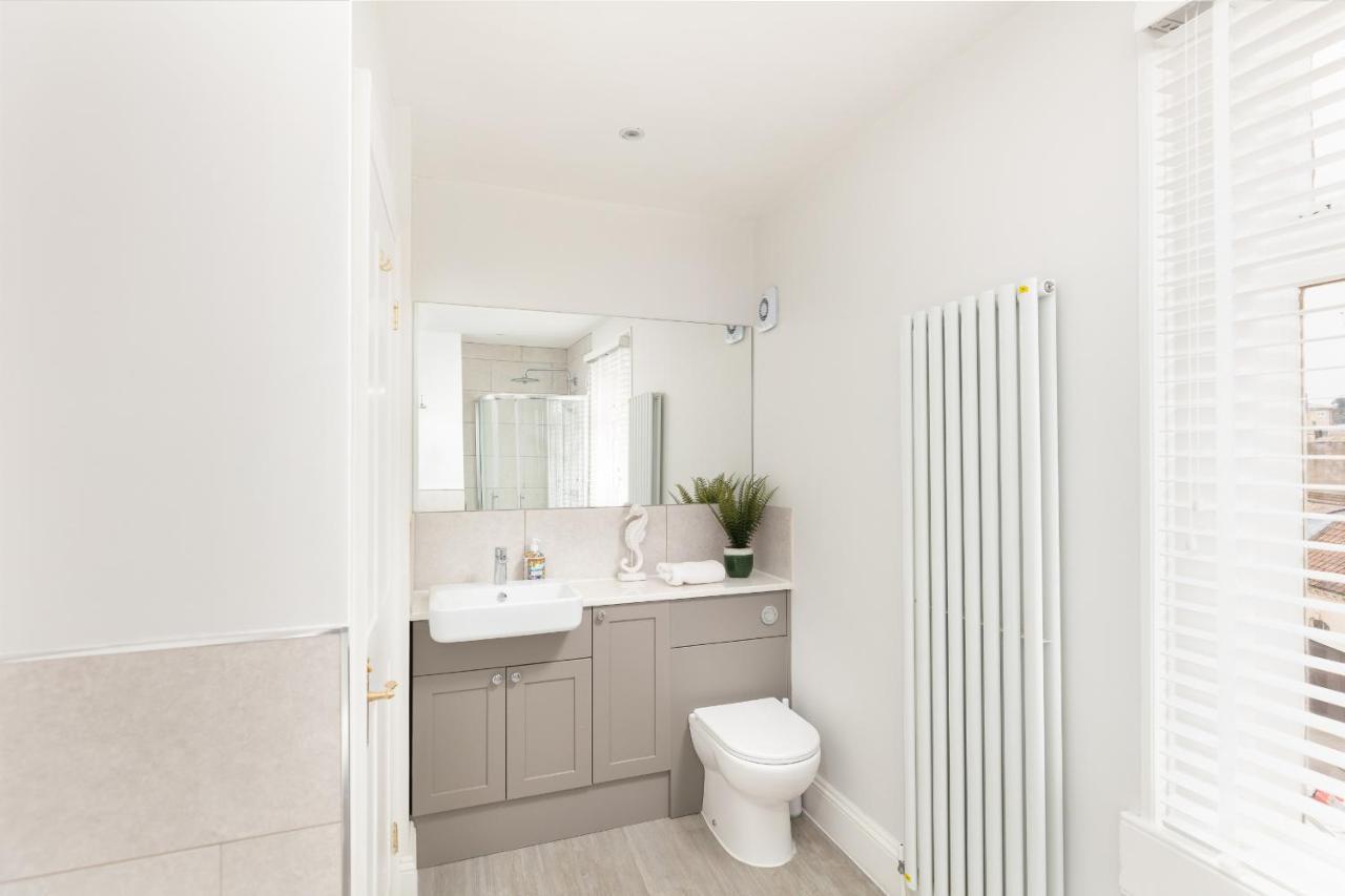 5 Bedroom Magnificent Georgian Townhouse- City Centre Μπαθ Εξωτερικό φωτογραφία